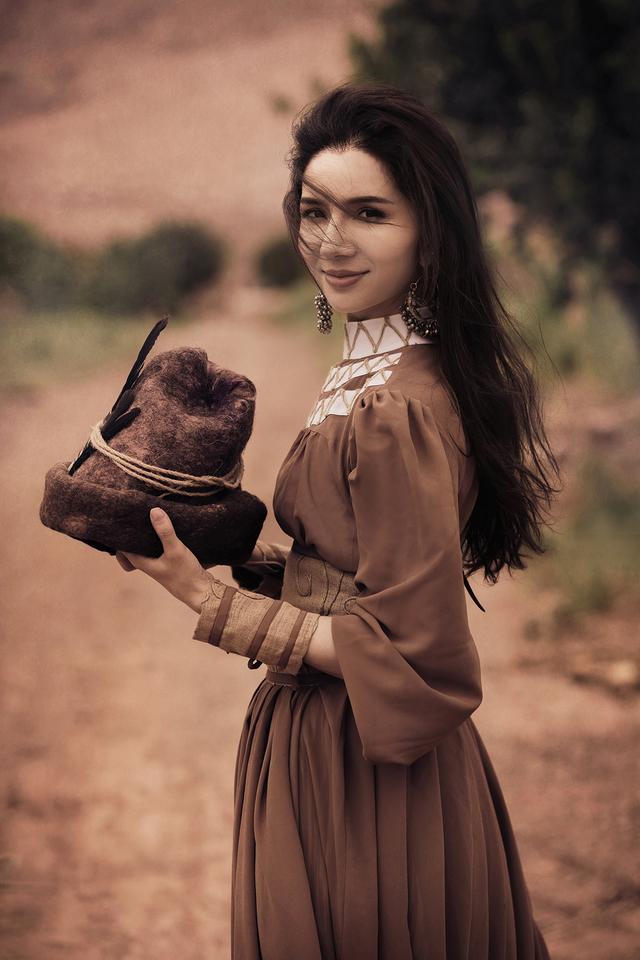 美丽的阿依古丽,梦回楼兰