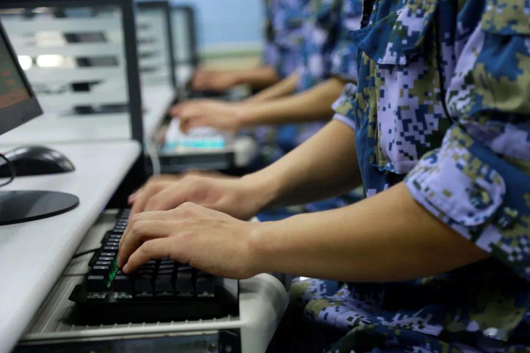 "滴答滴滴答",是报务兵跳动着的青春音符_专业训练