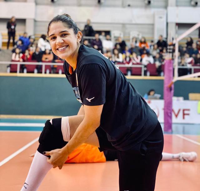 女排又1重炮70万美元转会!俩世界级主攻,或同时离开这家豪门