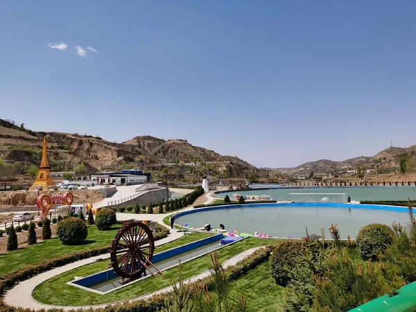 在石楼县,不少城郊乡村景点陆续重新开业,周边乡村休闲游逐渐迎来复苏