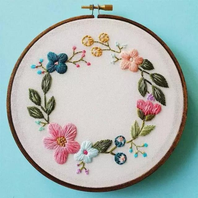 新手小白想要的刺繡教程附花草動物刺繡圖黑白線稿和針法