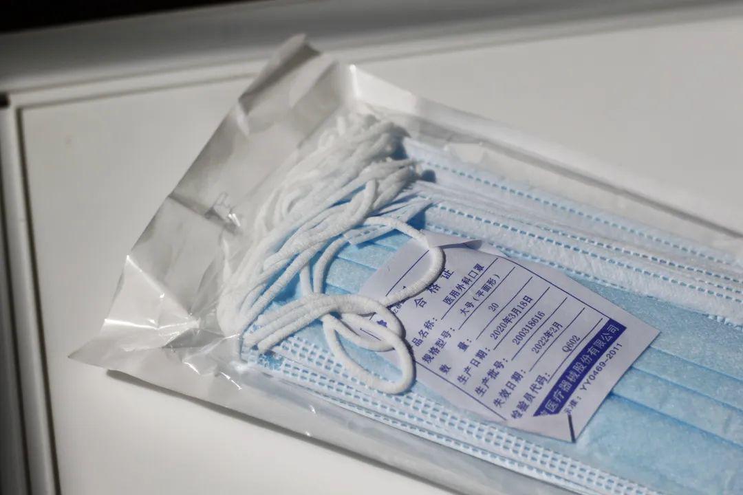 从麻省强制口罩令看戴口罩将是新生活常态