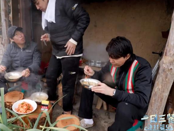 三时三餐又来啦!车胜元,孙浩俊登「无人岛」求生 收视飙高