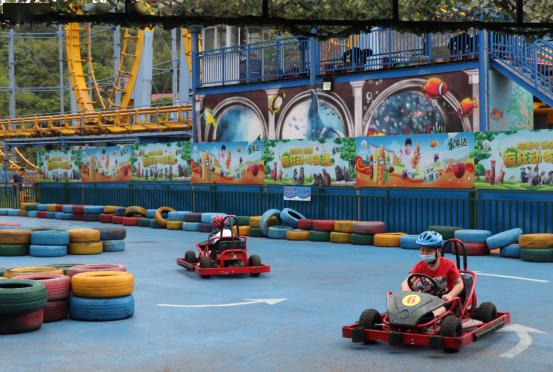 安源欢乐谷01室外游感谢游客朋友们的支持与配合,祝您参观愉快!6.