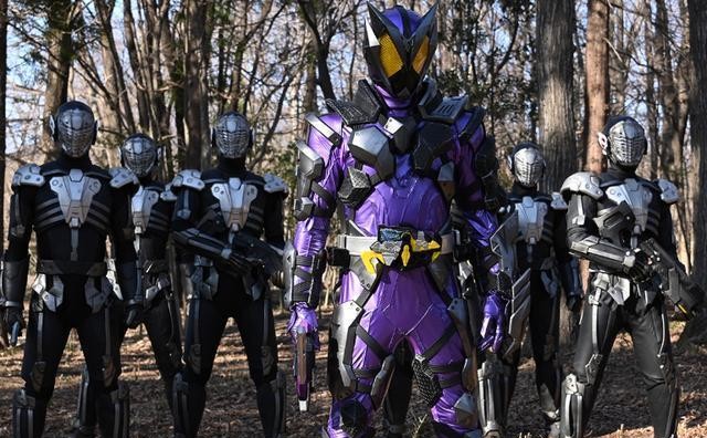 假面骑士01:谁是亚克0号的变身者 黑化伊兹和赤瞳亡概率最大