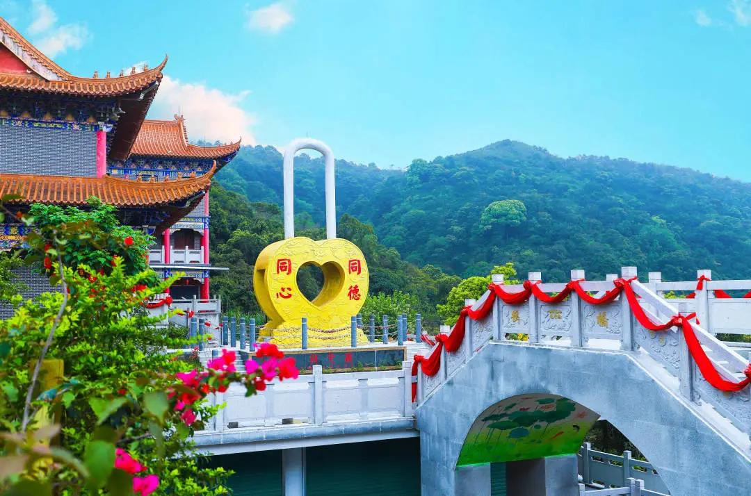 清风拂面花香扑鼻诗意旅途就在天然氧吧观音山