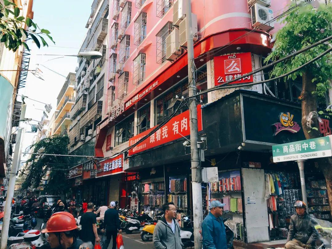 从街头吃到巷尾三亚这些美食街治愈你的假期生活