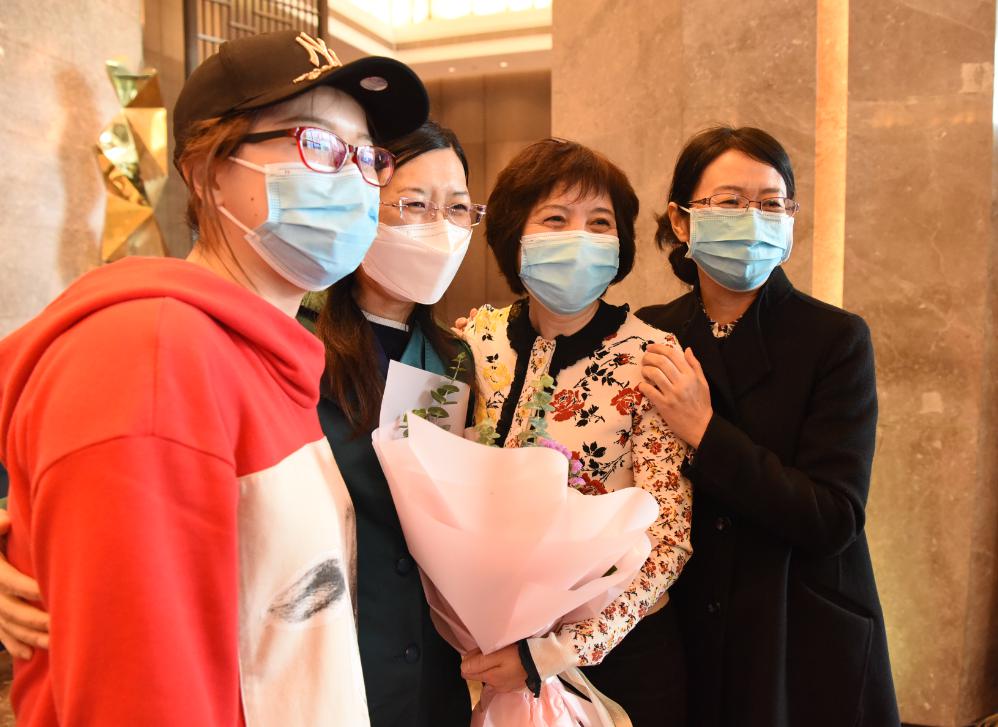 中国政府赴俄抗疫医疗专家组成员哈医大二院吴晓梅教授结束隔离休整