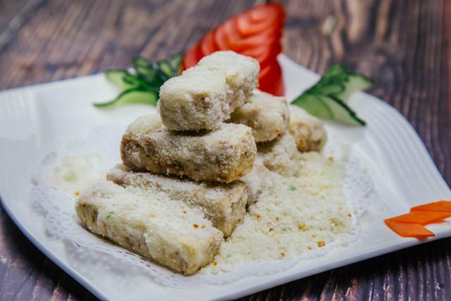 每道菜品都是色香味俱全采用新鲜食材精心制作一笼小潮点杨枝甘露药膳