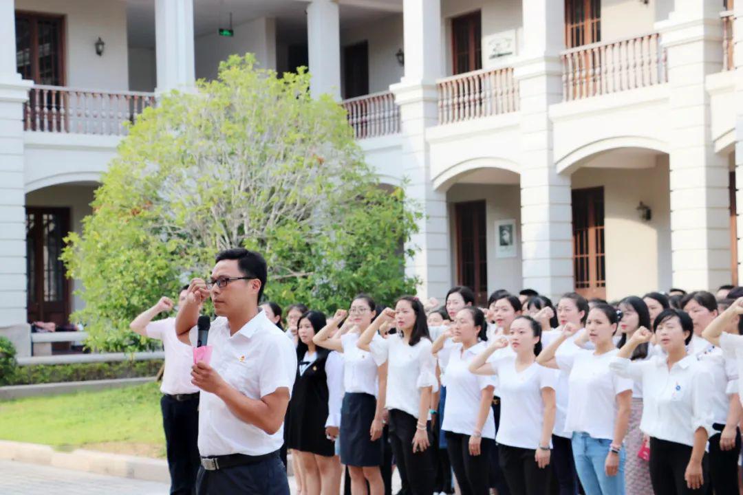 优秀团干风采录①丨福州第十九中学团委书记陈祥:甘做学生成长的铺路