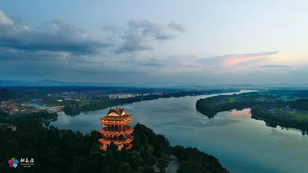 我是伍彩霞我在心灵的故乡中国桃花源等您