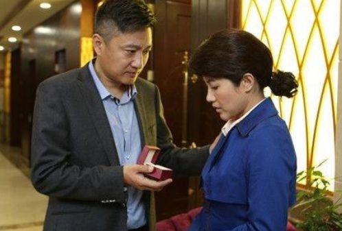 出道26年没有绯闻,曾拒绝过范冰冰追求,今与护士妻子生活幸福_韩青