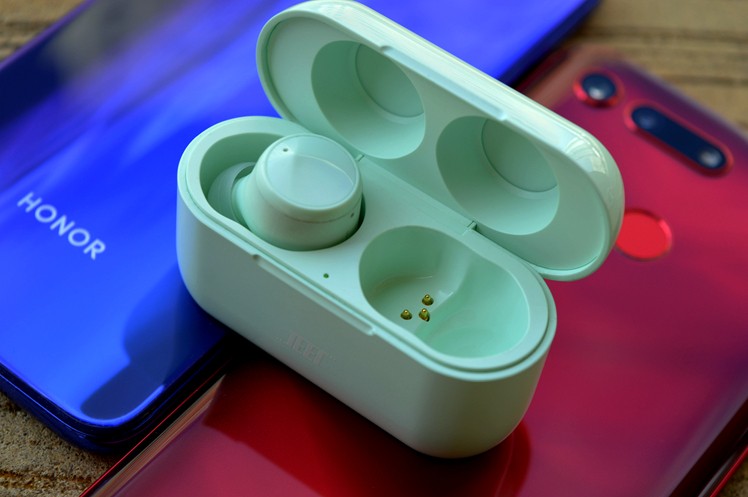 外观少女风音色金属风jeetairbass蓝牙耳机试听