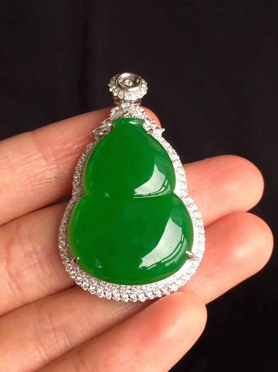 翡翠欣赏丨冰种正阳绿葫芦吊坠59900元