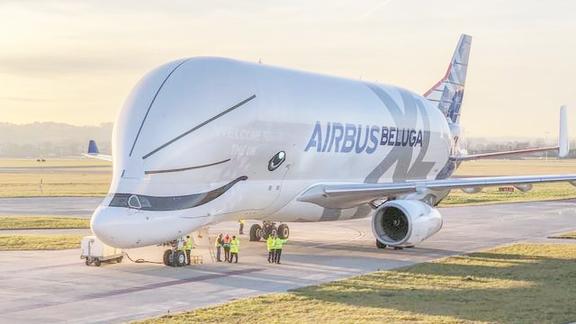 丑萌丑萌的空客超级大白鲨belugaxl首次试飞