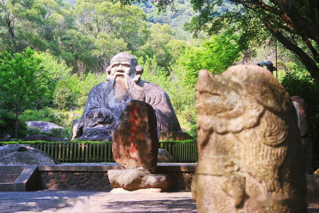 好事者为略施雕琢"轻松游路线清源山弥陀岩——木龙池——千手岩