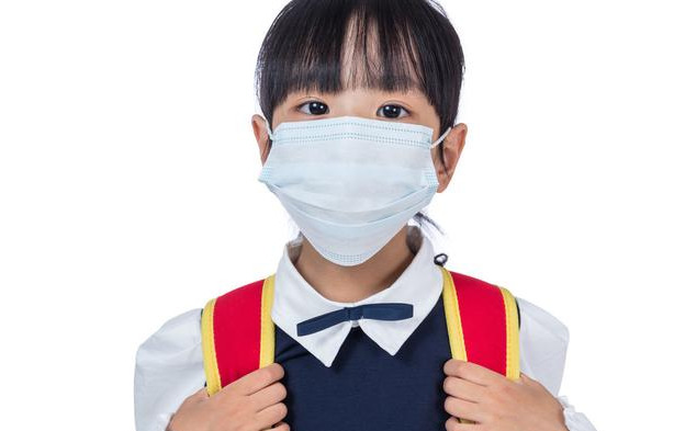 孩子戴n95口罩上体育课专家戴n95上体育课对孩子的伤害太大