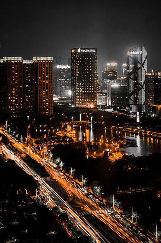 炫酷南海桂城的黑金夜景美到犯规