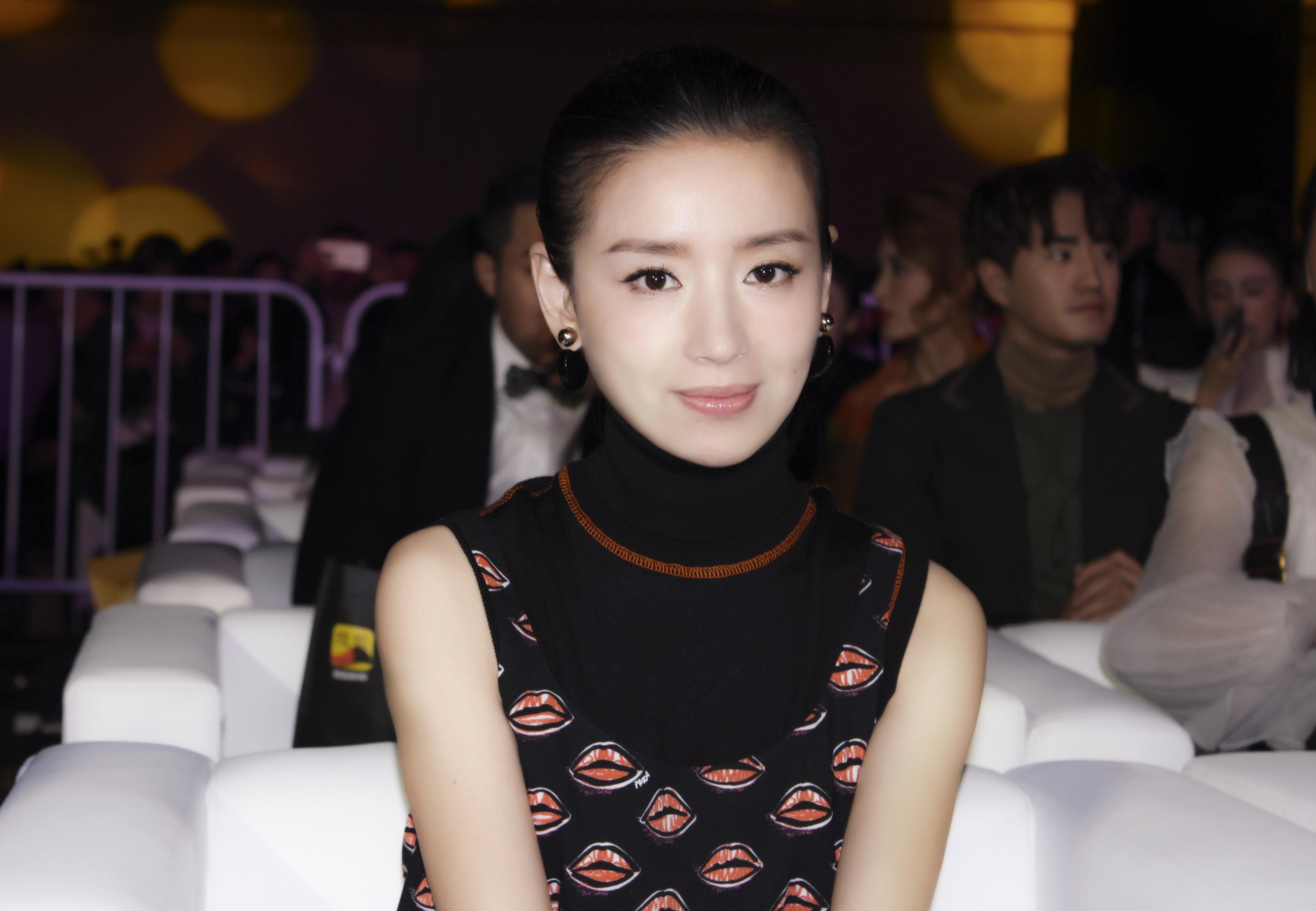 有一种争气叫董洁和潘粤明的孩子10岁帅成男主脸撞脸杨洋