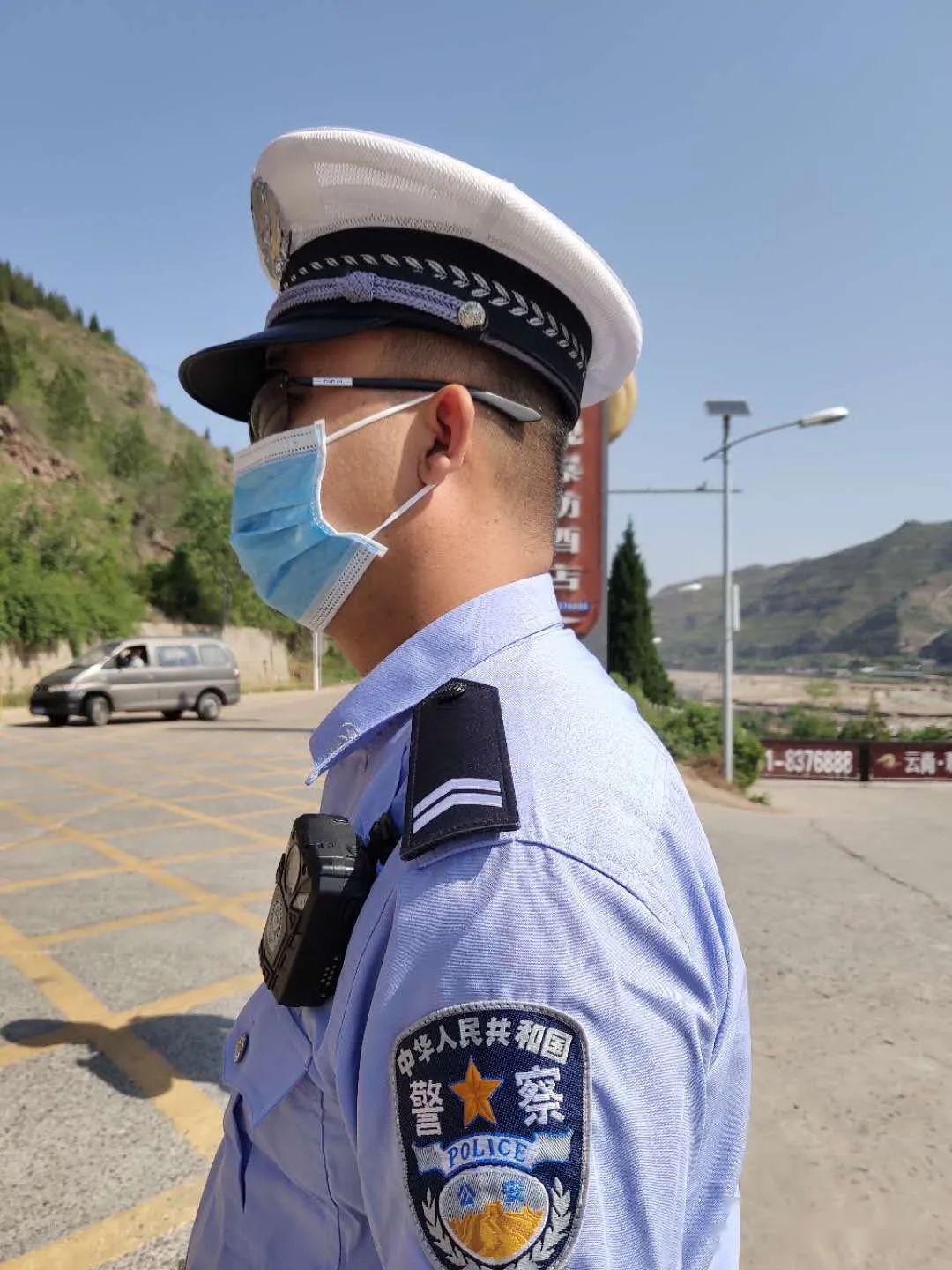 五四青年节属于宜川交警的青春颜色