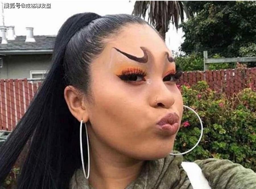 原创俄罗斯女子腰带眉竟成网红奇葩的眉毛大盘点连热巴都上头