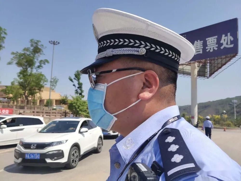 五四青年节属于宜川交警的青春颜色