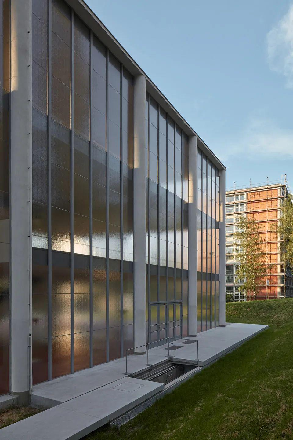 设计师必备 | 精选玻璃建筑30例,永不过时的美