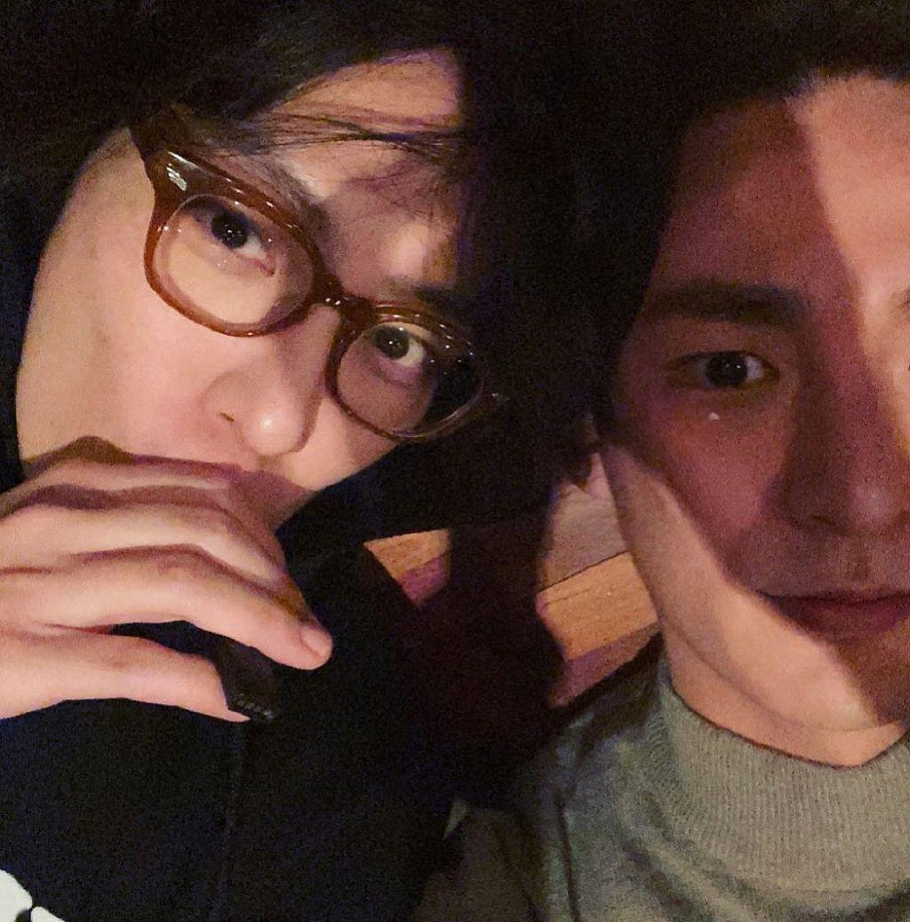 崔胜铉最新合照来袭终于看到新鲜哥哥啦