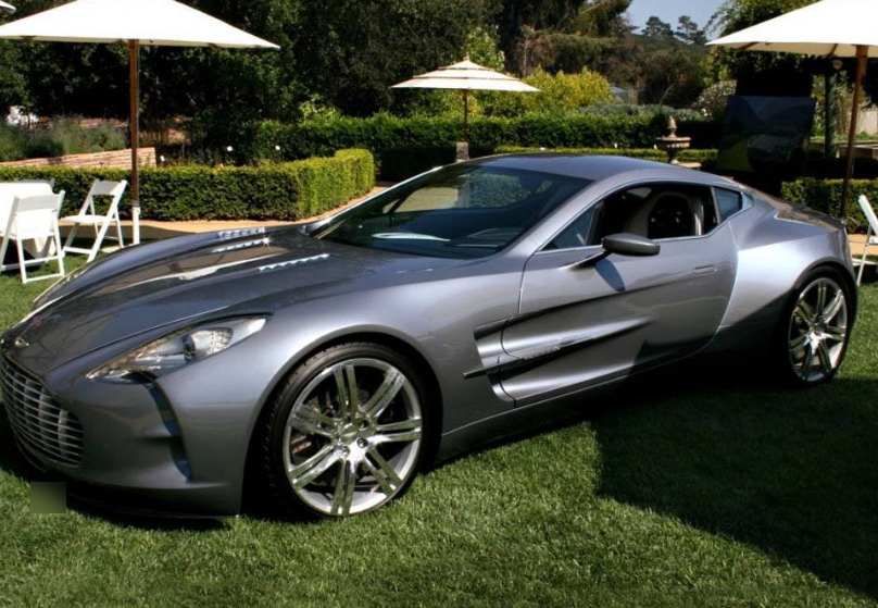 赵本山豪掷2亿买私人飞机徒弟们扎堆祝贺豪车云集似车展