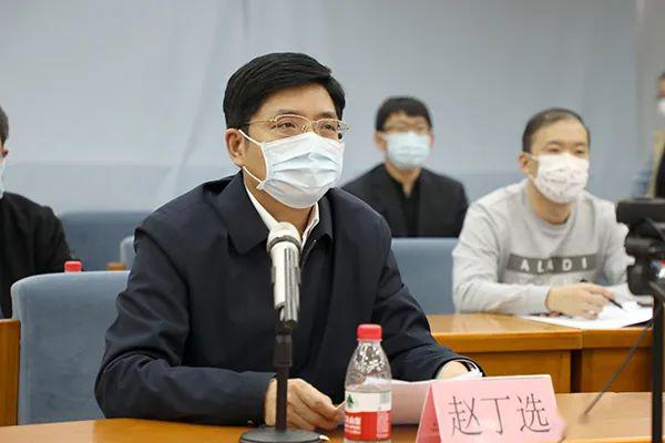 校长赵丁选讲话副校长任家东主持会议会议主会场(以上照片由新闻中心