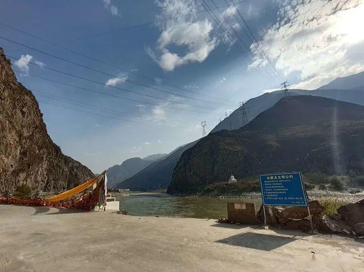 川西小环线day10 康定到新沟 99公里