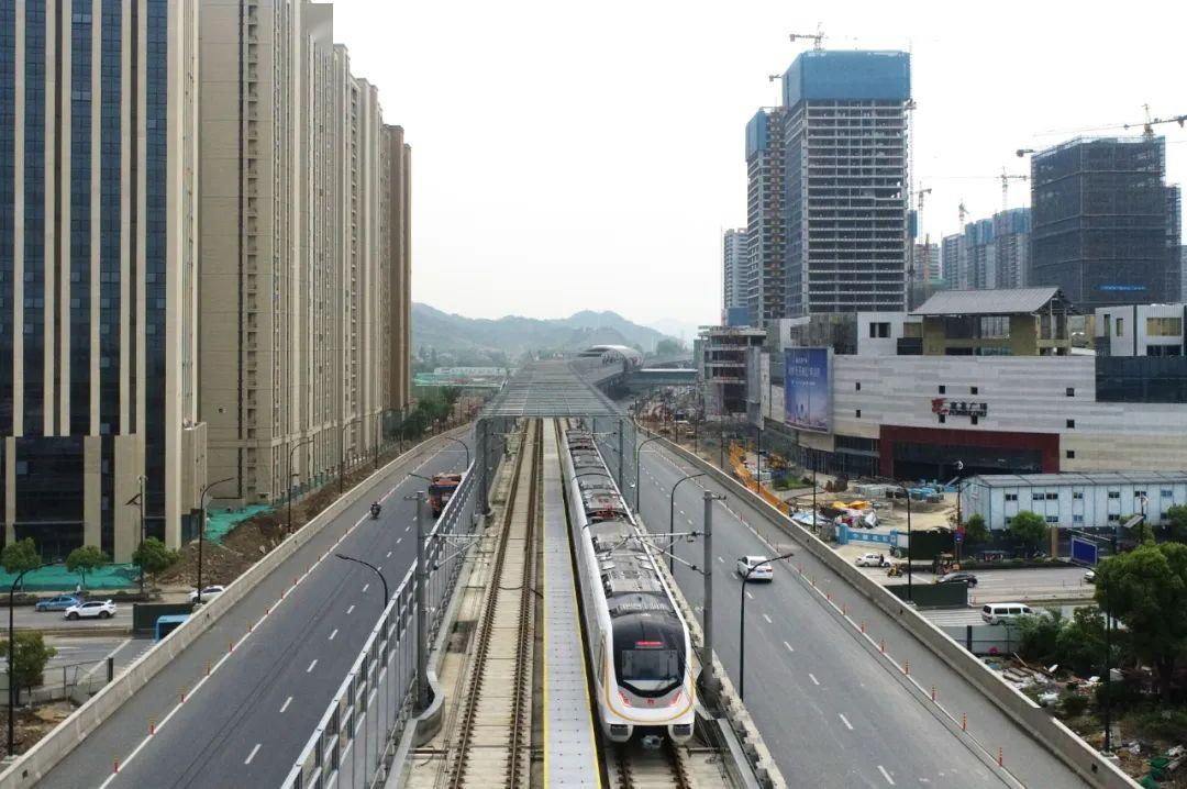 地铁16号线开通后,你有哪些感受?听听他们是怎么说的._临安