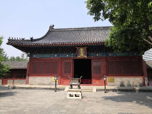 北京这个藏在胡同里的明代寺庙已有500多年历史古朴幽静