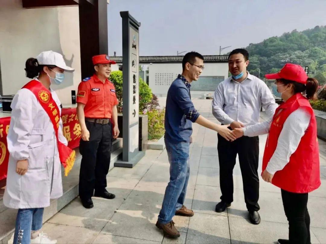 马鞍山志愿服务为文明旅游增添新景