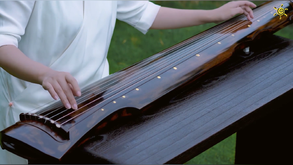 古琴入门教学弹古琴的正确坐姿