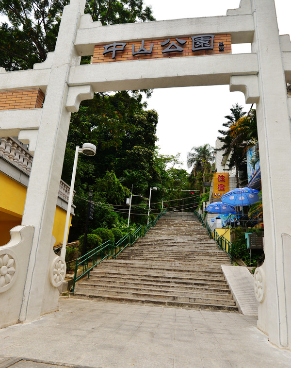 中山孙文西路,我国最早的步行街之一,繁华已成过往