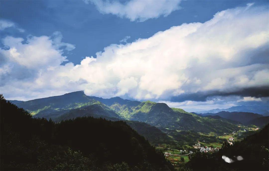 微播万源0505我要去万源之山水胜地黑宝山