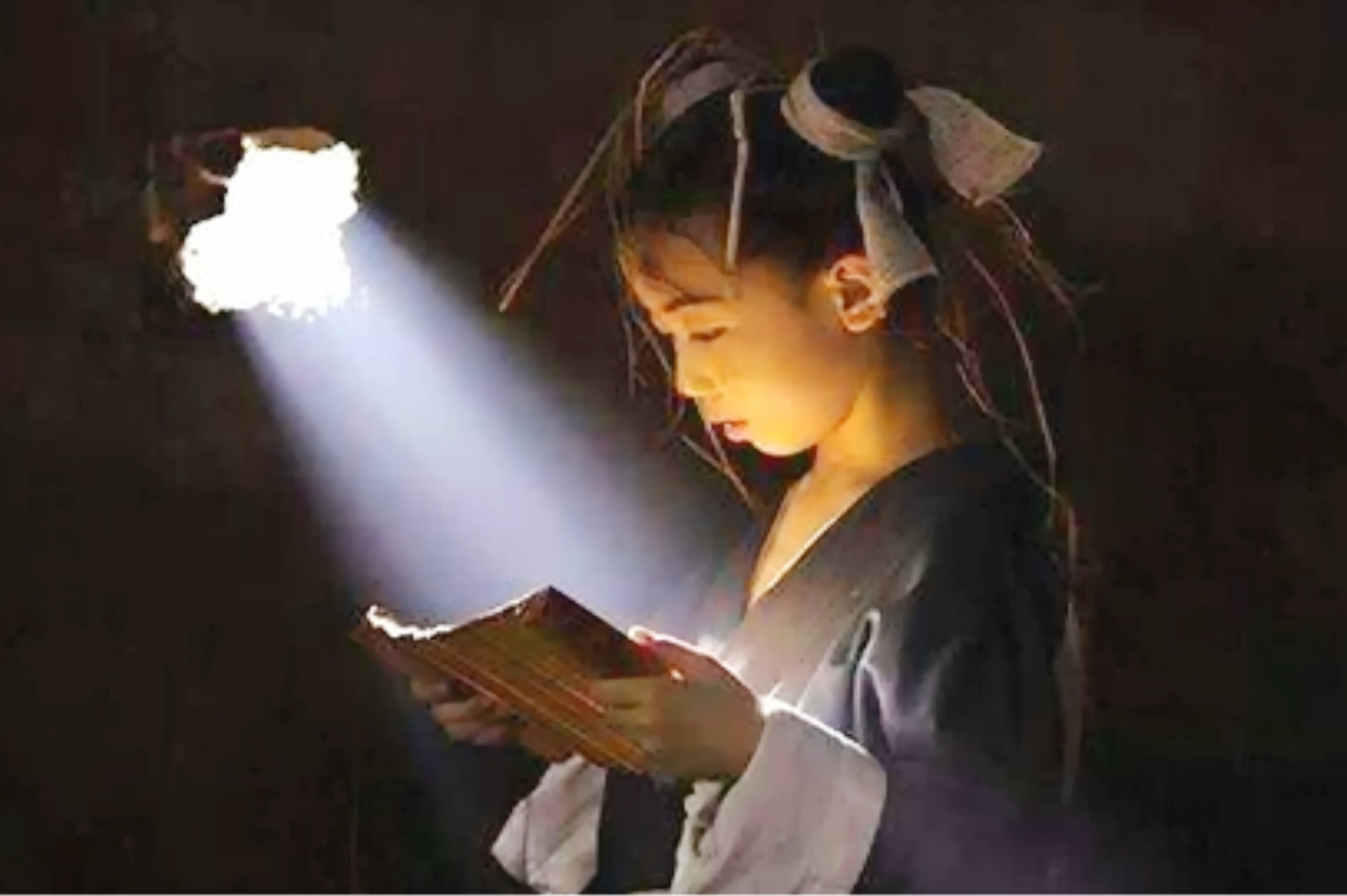 这些我们从小崇拜的历史人物,长大后才知道他们全是坏人