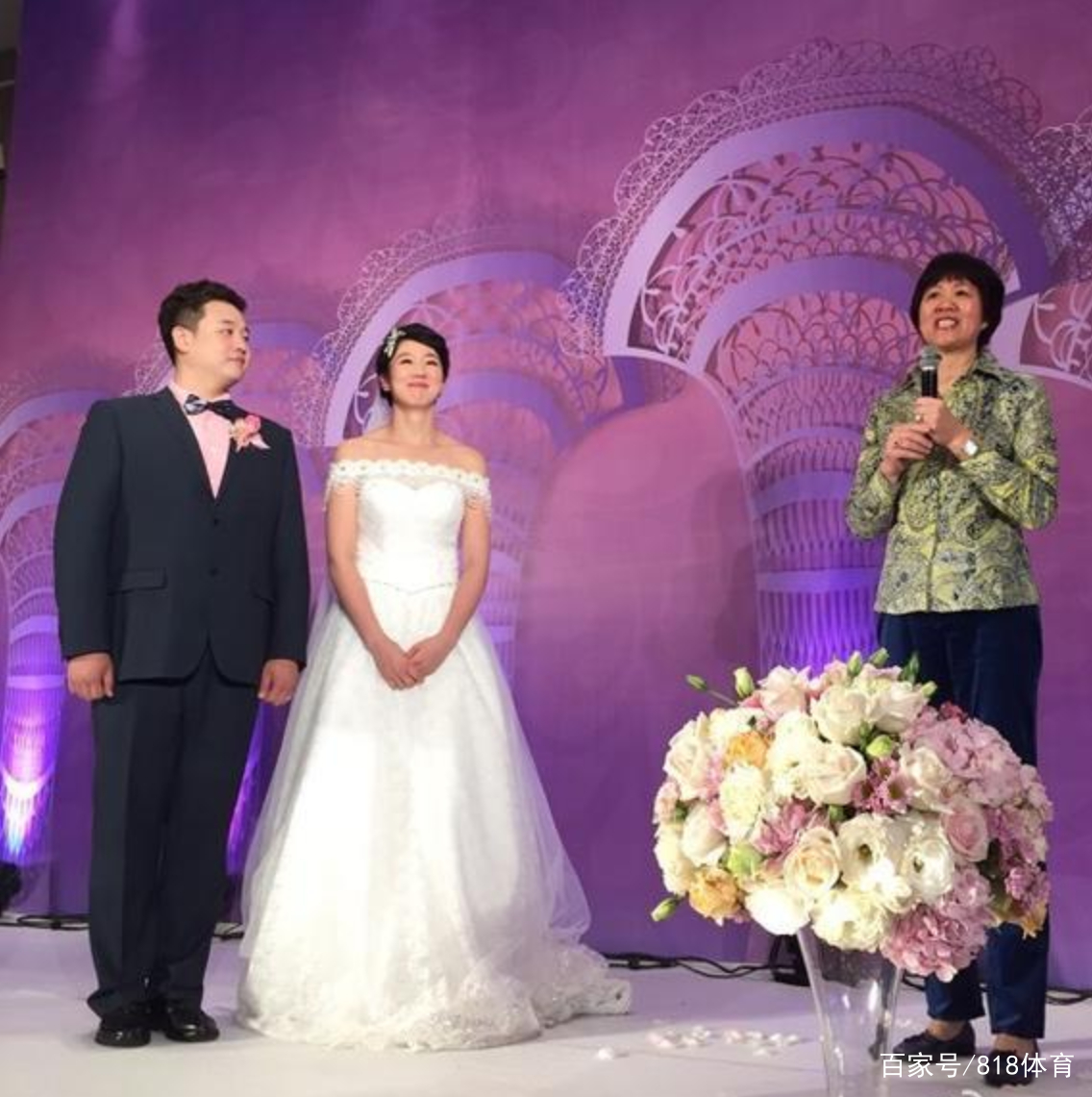 2015年10月17日,沈静思和相恋5年的男友纪超步入婚姻殿堂,新郎纪超