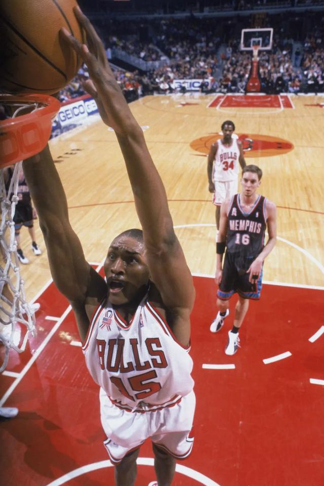 慈世平宣布再度改名!为了漂亮老婆真是拼了啊!_阿泰斯特