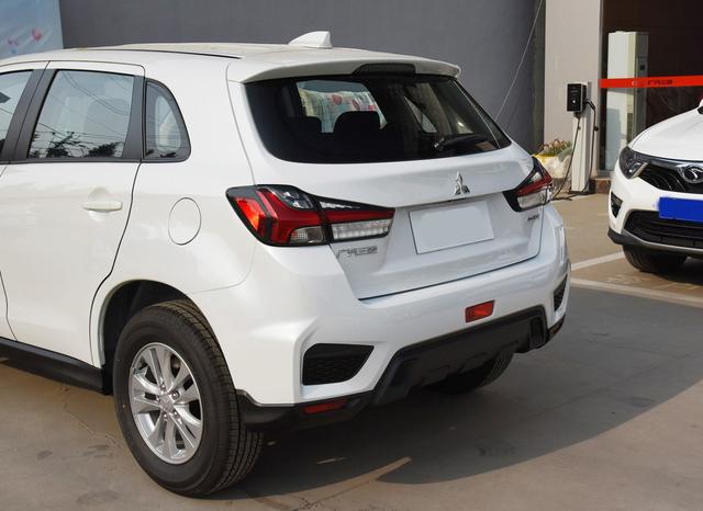 这台日系suv与逍客同级不到10万起标配led大灯为啥买的人不多