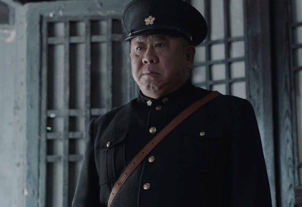 原创当年挂虎头奔的乔四车牌5个8很拉风如今被一位演员拿下