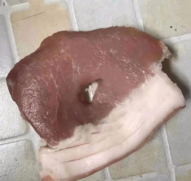震碎三观男朋友竟然出轨了一块猪肉太可怕了