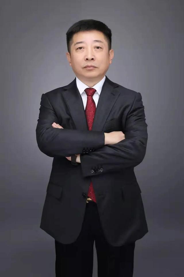 王朝阳:积极研发,共同战"疫"在这个特殊时期,河南民革党员企业家们义