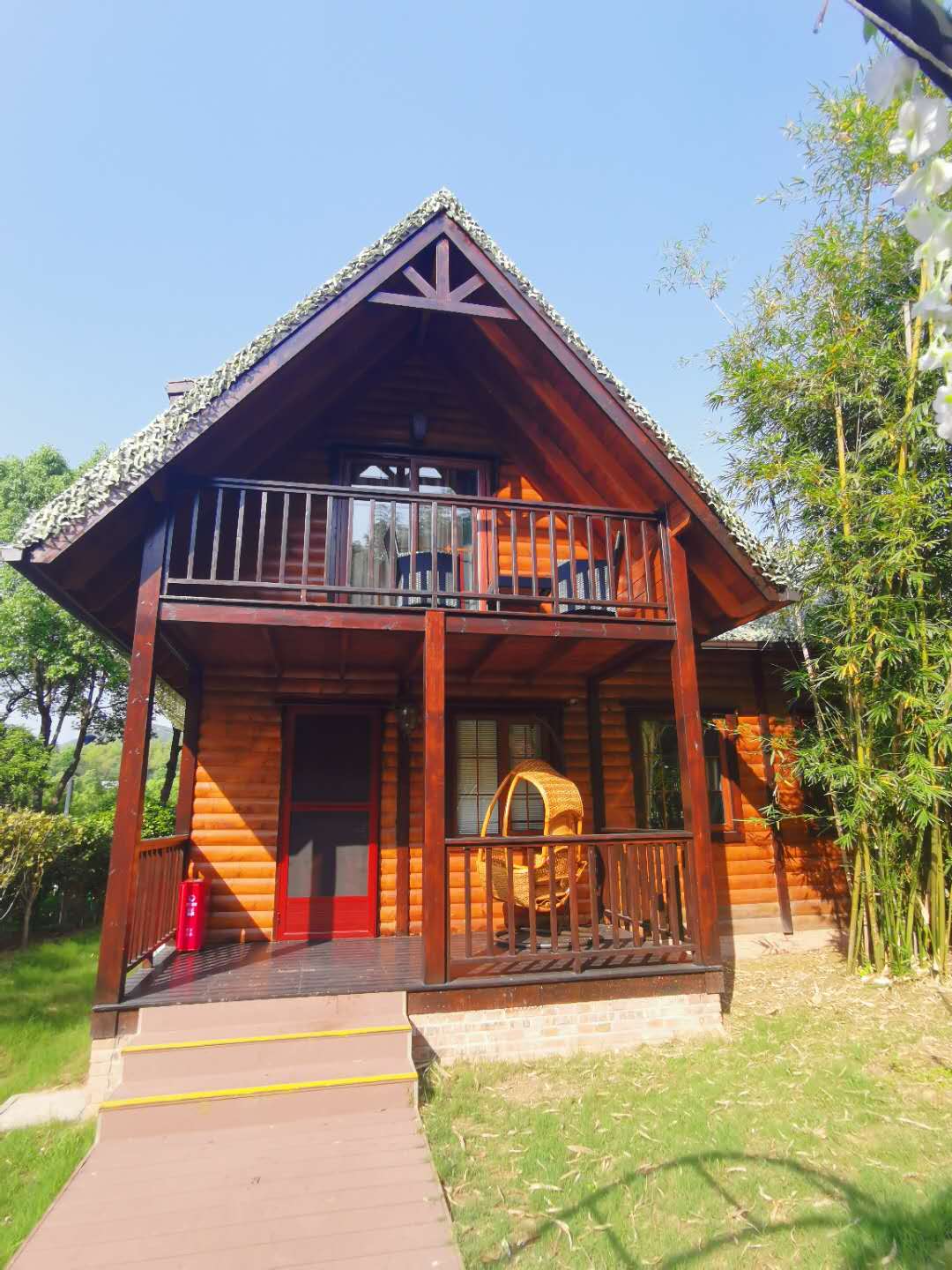 这套木屋简直为民宿量身打造,成本仅需八万起,你敢相信吗?_环境