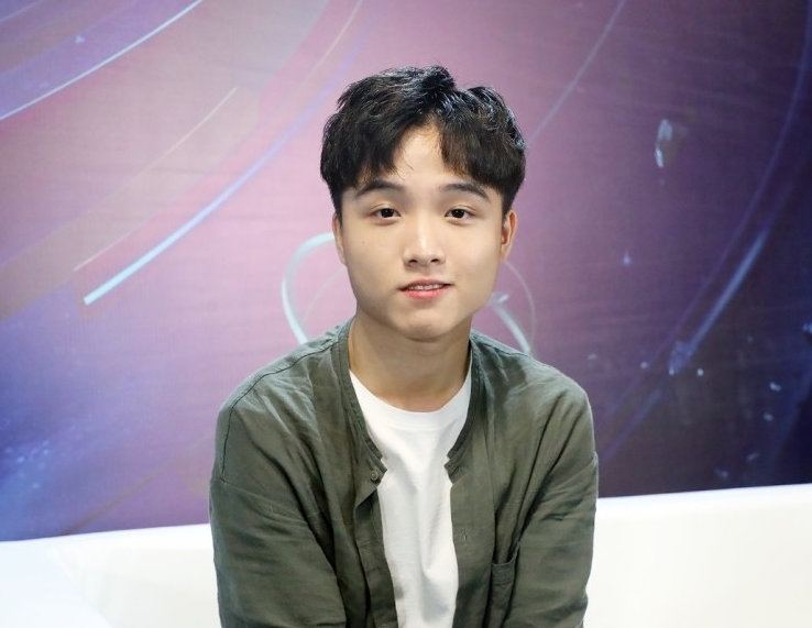 原创rng世界赛渺茫,3000w身价小龙堡压力太大?直言:后悔没好好读书