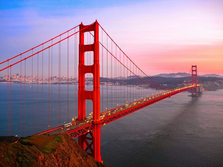 美国金门大桥,位于旧金山的金门海峡上,将旧金山市区与marin县连接