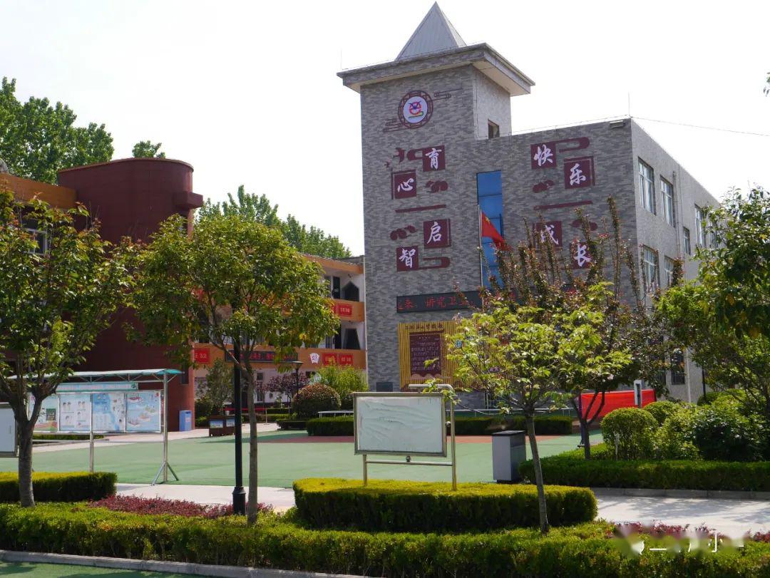 二郎庙小学教育扶贫在行动入户走访暖人心