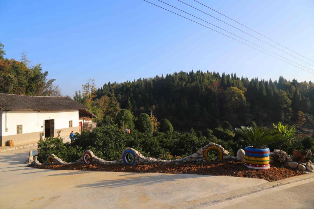 乐哉(拍摄于花栗树村)一片天井一片天(拍摄于高岩村杨家老屋)一方小院