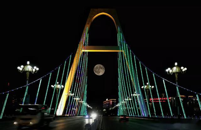 金光街弥河大桥夜景图片